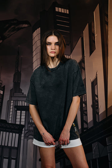 UNISEX Bats In The Breeze Oversized T-shirt