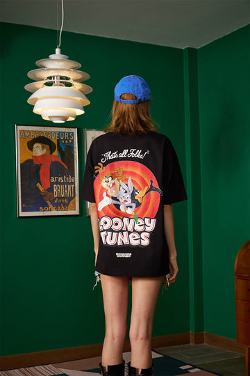UNISEX Looney Tales Oversized T-shirt