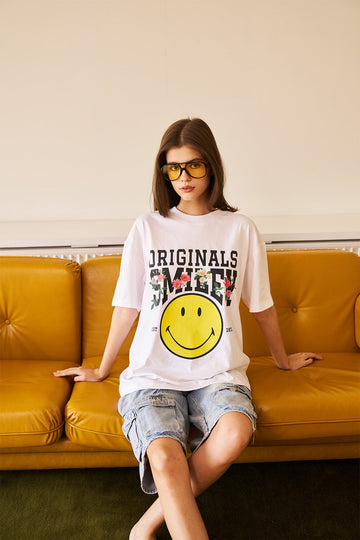UNISEX Smiley Originals Floral Oversized T-shirt