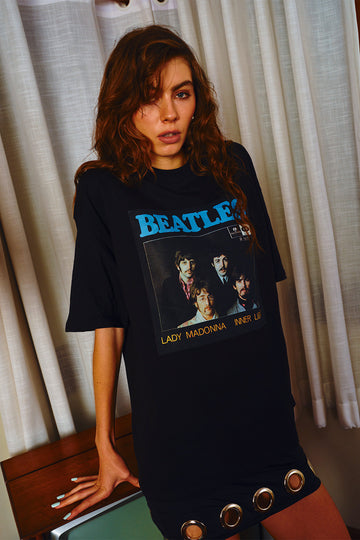 UNISEX Madonna Moodboard Oversized T-shirt