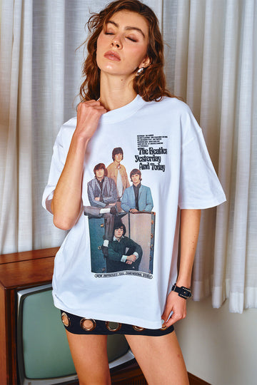 UNISEX Yesterday & Today Oversized T-shirt